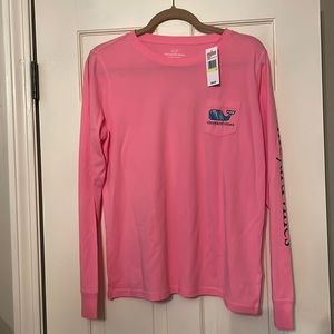 *NWT* VINEYARD VINES tee
